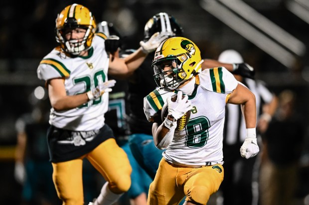 Live Oak's Josh Gagni (8) runs for yardage during the 2nd half of the Live Oak vs Christopher BVAL high school football game at Christopher High School in Gilroy, Calif., on Friday, Nov. 3, 2022. (Thien-An Truong for Bay Area News Group)