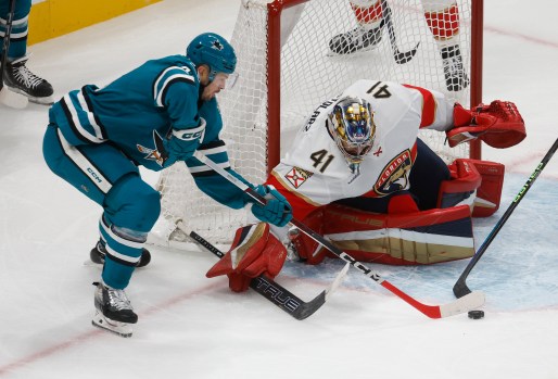 San Jose Sharks give up two third period goals in 63 seconds to Florida Panthers