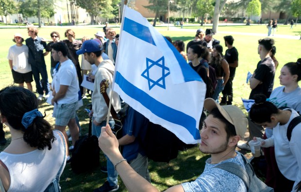 Students and others gathered during a rally to support Israel at California State University Northridge on Wednesday, Oct. 11, 2023. More than 125 people participated in the noon event at the campus quad. (Photo by Dean Musgrove, Los Angeles Daily News/SCNG)